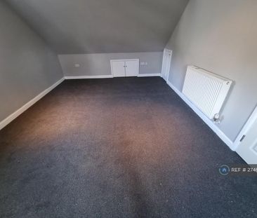 3 bedroom end of terrace house to rent - Photo 5