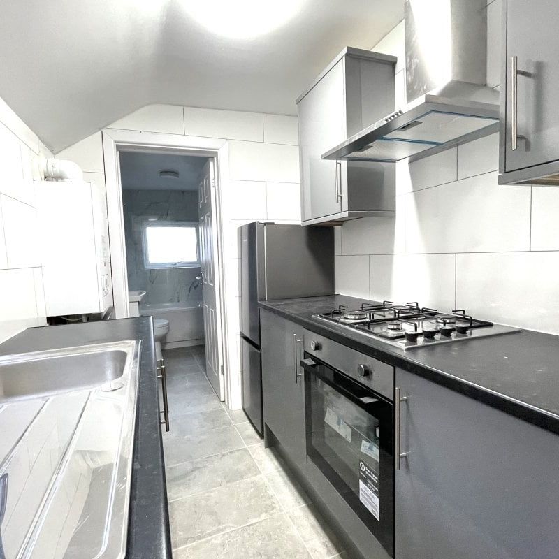 Cross Street, WATFORD - Photo 1