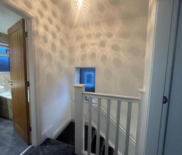 2 bedroom end of terrace house to rent - Photo 4