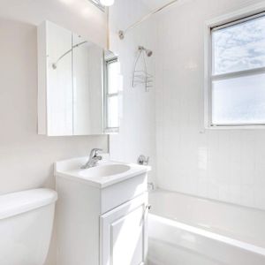 Engelhart Apartments - Photo 3