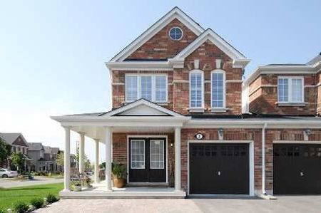 For Lease - 2 Summit Drive, Vaughan, Ontario - Photo 2