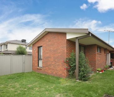 Excellent Location! - Photo 2