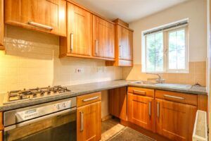 2 BEDROOM House - Mid Town House - Photo 2