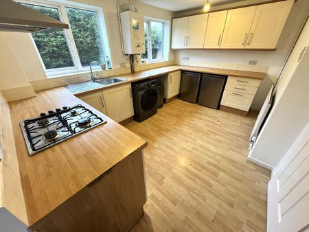 2 bedroom detached house to rent - Photo 5