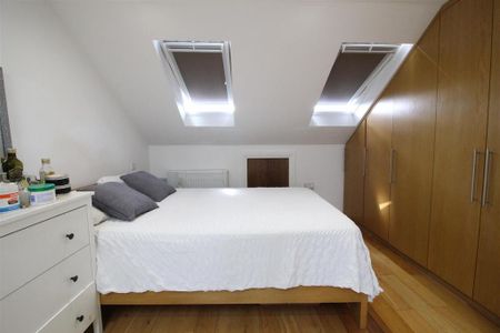 4 bedroom terraced house to rent - Photo 4