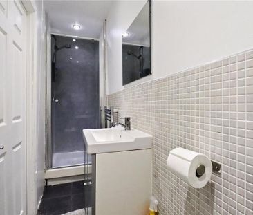 2 bedroom end of terrace house to rent - Photo 6