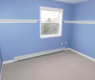 FOR RENT – 48 Glenbourne Court, Halifax, Nova Scotia - Photo 3
