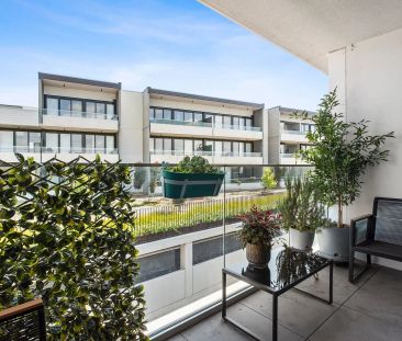 Kingston Living at it's best! - Photo 3