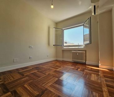 4 room luxury Flat for rent in Madrid, Spain - Photo 4