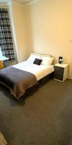 1 bedroom in a house share to rent - Photo 4