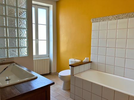 Location Maison 5 pièces 92m² COGNAC 16100 - Photo 3