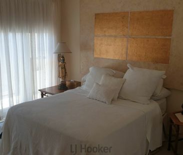 Two bedroom Villa in the Heart of Belmont - Photo 3