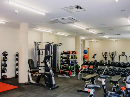 Bronze Studio - Photo 5