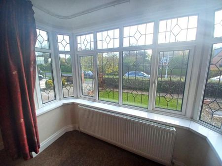 5 bedroom detached house to rent - Photo 4