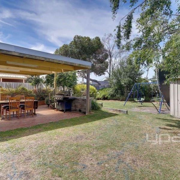 48 Bainbridge Close, CRAIGIEBURN - Photo 1