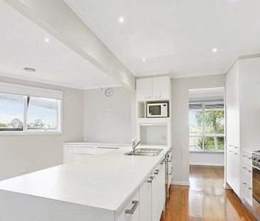 Three bedroom family house - Photo 5