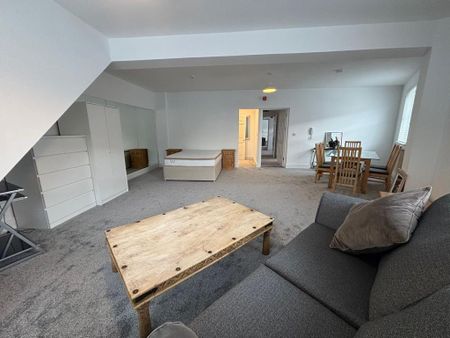 2 bedroom flat to rent - Photo 3