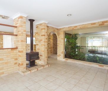 10 Moir Road, Kardinya - Photo 6