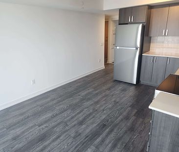 Two bedroom condo for rent in Pickering - Photo 3