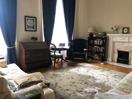 2 Bed Flat, Edinburgh, EH1 - Photo 2