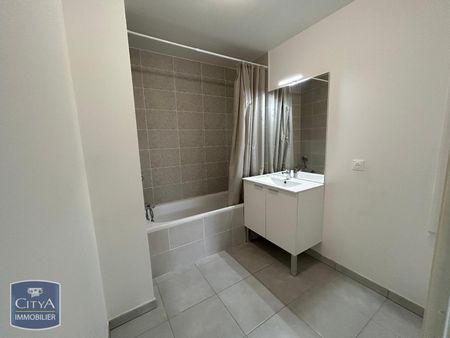 Location Appartement 2 pièces 40m² MARSEILLE 12ème - Photo 2