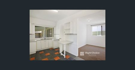 Village location - Photo 4