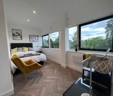 Redfields Lane, Church Crookham, Fleet, Hampshire, GU52 - Photo 3