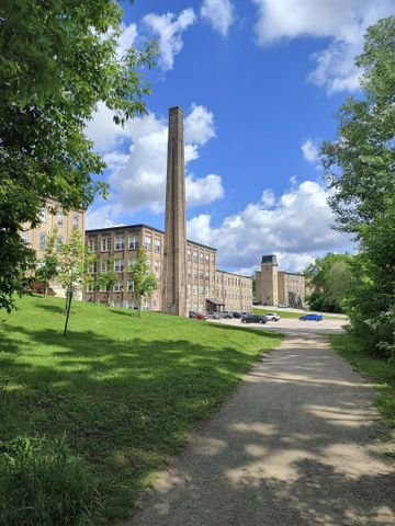 West River Apartments - Photo 2