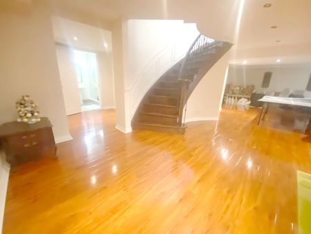 For Lease - 347 Fern Avenue Unit# Bsmt Room, Richmond Hill, Ontario - Photo 5