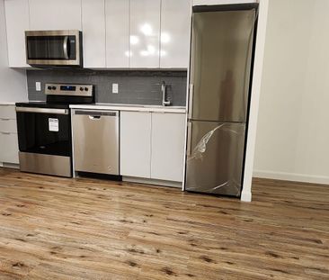 For Lease - 7 Erie Avenue Unit# 410, Brantford, Ontario - Photo 4