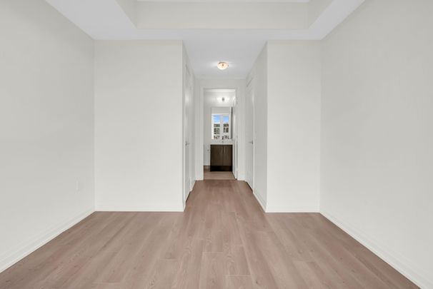 For Lease - 509 Dundas Street Unit# 412, Oakville, Ontario - Photo 1