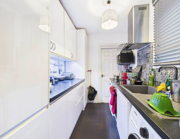 Wescott Road, Wokingham Wescott Road, Wokingham - Photo 1