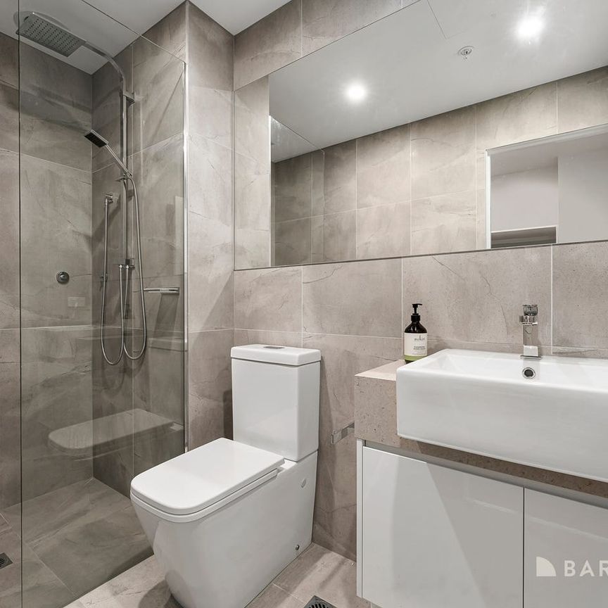 Stylish Apartment Living Awaits You! - Photo 1