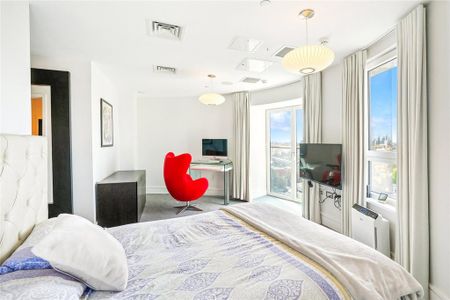 2 bedroom penthouse to rent - Photo 4
