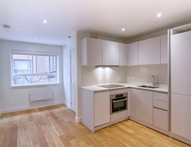 25 Avenue des Pins | 25 Avenue des Pins, Montreal - Photo 1
