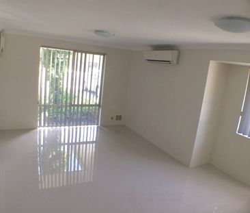 LARGER THAN YOU THINK! - Photo 4