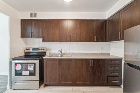McCowan Apartments - 1 Bedroom - Photo 5