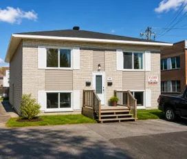 1 room apartment of 102m² in Gatineau - Photo 1