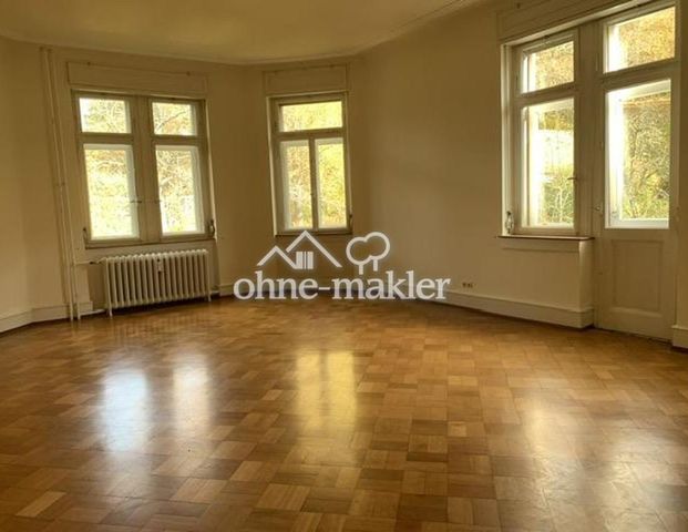 Denkmalgeschützte Villa mit Garten in bester Lage - Foto 1