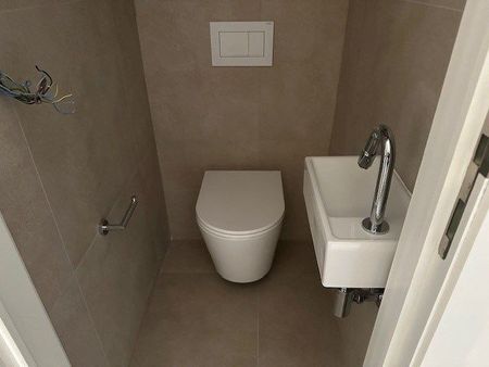 Volledig gerenoveerde, ongemeubelde studio op de 8e verdieping - Zeedijk Oostende - Foto 2