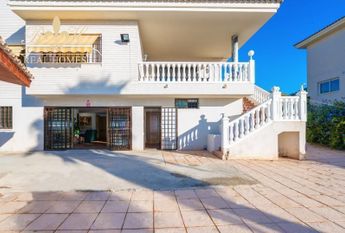 Chalet independiente en Benidorm ALQUILER LARGA TEMPORADA A PARTIR DE SEPTIEMBRE