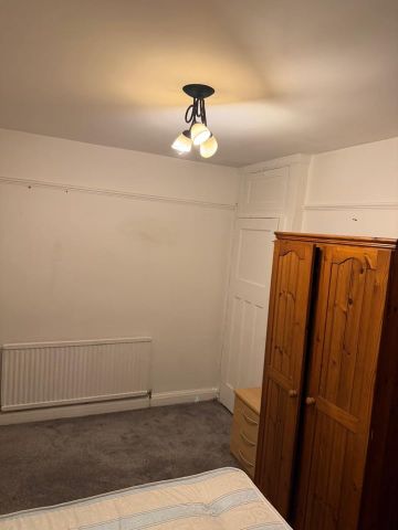 Room in a Shared House, Southdown Crescent, HA2 - Photo 2