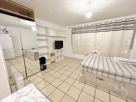 Studio to rent - Photo 4