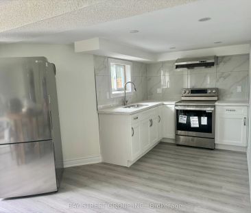 8 Queensgate Court #One Bedroom In Basement - Photo 1