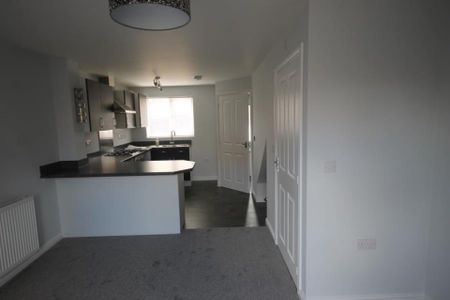 4 Whitehead Grove - £1,050 pcm - Photo 2