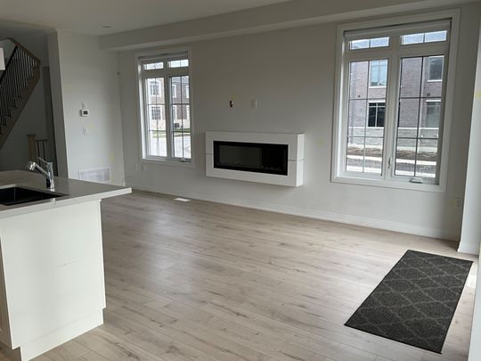 For Lease - 53 Tipp Drive, Richmond Hill, Ontario - Photo 1