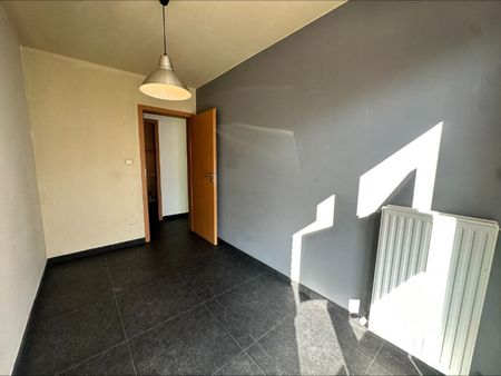 Gelijkvloers 2 slaapkamer appartement met garage in centrum van Geel - Foto 4