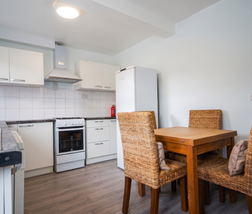60 Poole Crescent - Photo 6