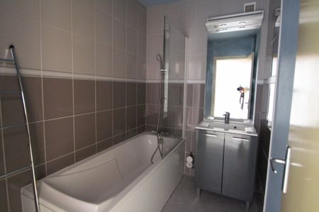 APPARTEMENT T3 A LOUER - Photo 5