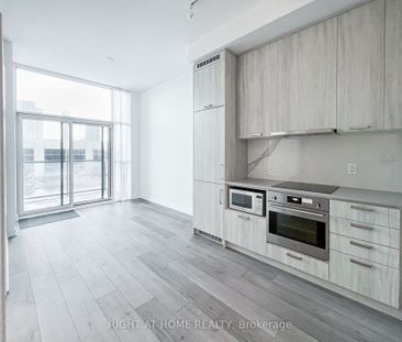 For Lease - 38 Honeycrisp Crescent Unit# 215, Vaughan, Ontario - Photo 1